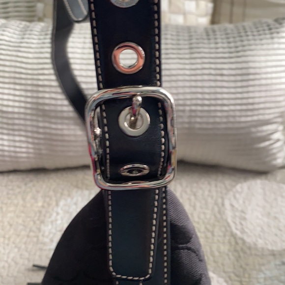 Coach Signature Bag with Leather Bottom - Picture 6 of 10